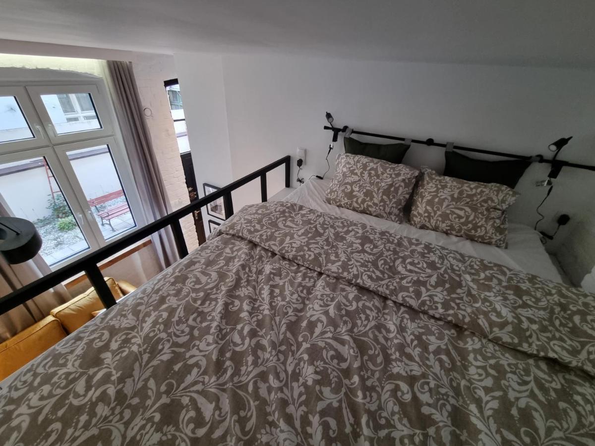Honeymoon & Air-Conditioning! Torun Bagian luar foto