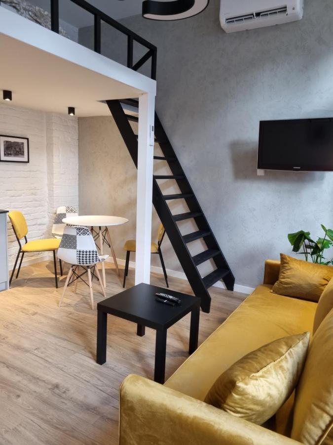 Honeymoon & Air-Conditioning! Torun Bagian luar foto
